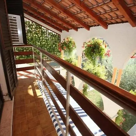 In With Balcony, Air Conditioning, W-lan,washing Machine 229-1 *