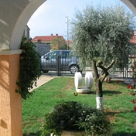 Apartment In With Balcony, Air Conditioning, W-lan,washing Machine 229-1