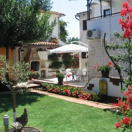 Apartment In With Balcony, Air Conditioning, W-lan,washing Machine 229-1 *